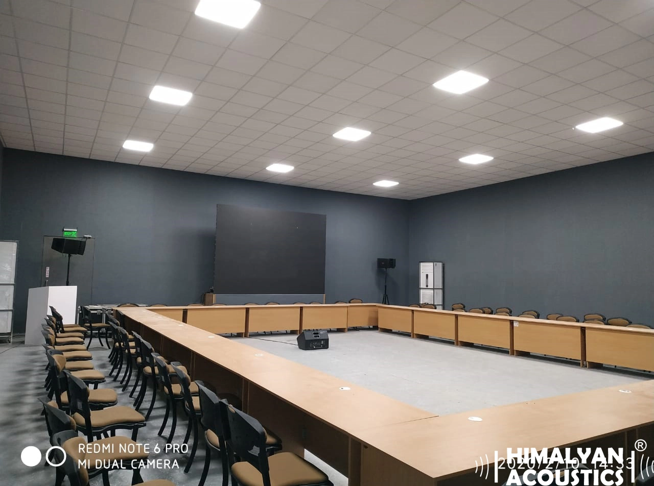 Soundproofing solution for banquet hall interiors
